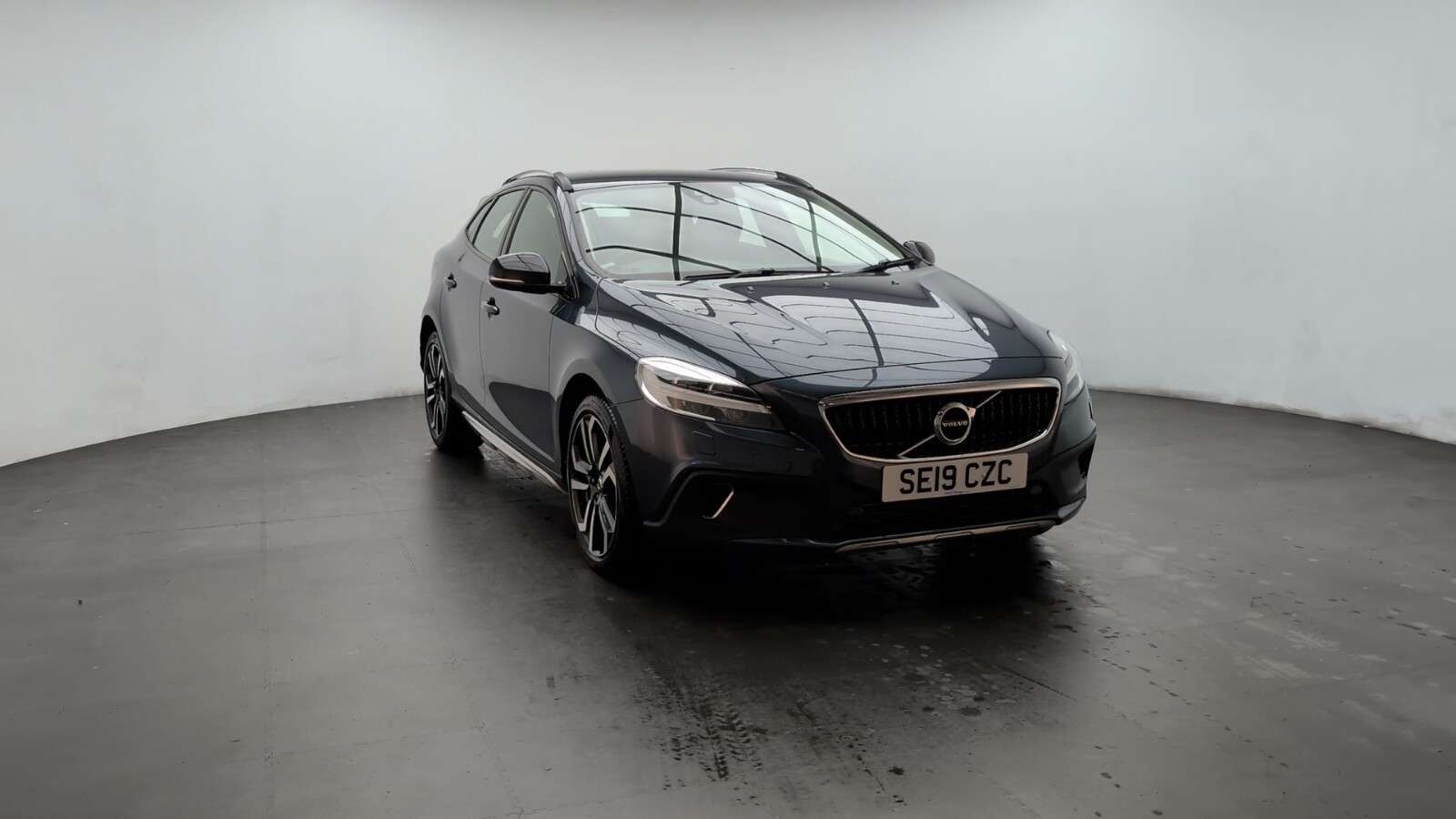 2019 VOLVO V40 CROSS COUNTRY 2019 VOLVO V40 CROSS COUNTRY