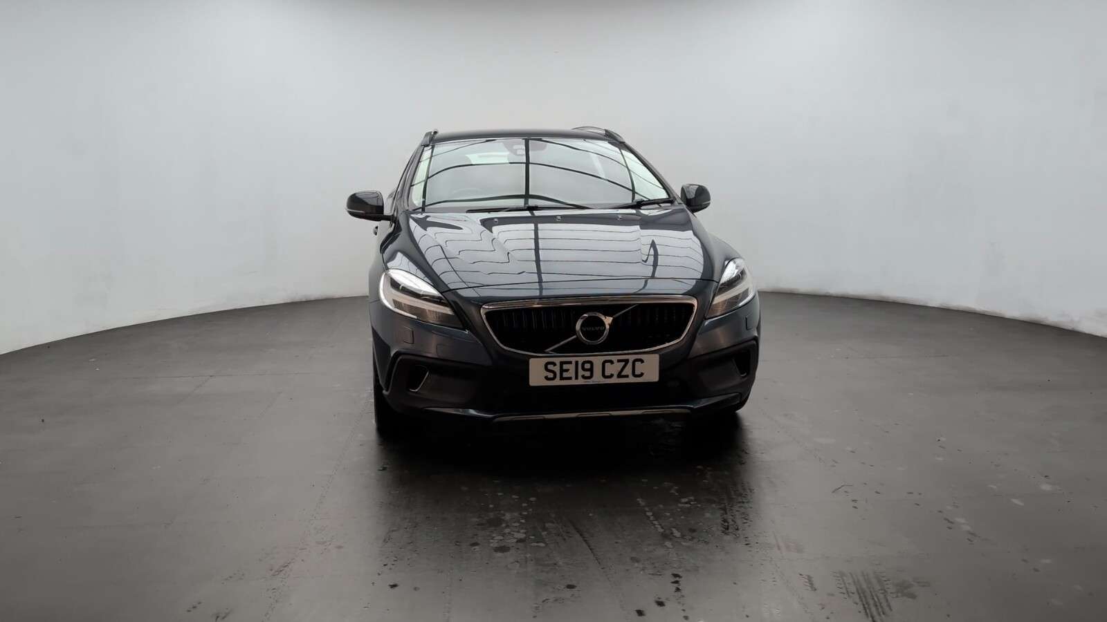2019 VOLVO V40 CROSS COUNTRY 2019 VOLVO V40 CROSS COUNTRY