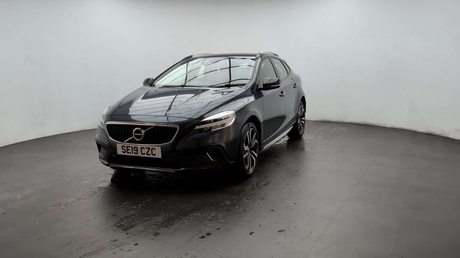 2019 VOLVO V40 CROSS COUNTRY 2019 VOLVO V40 CROSS COUNTRY