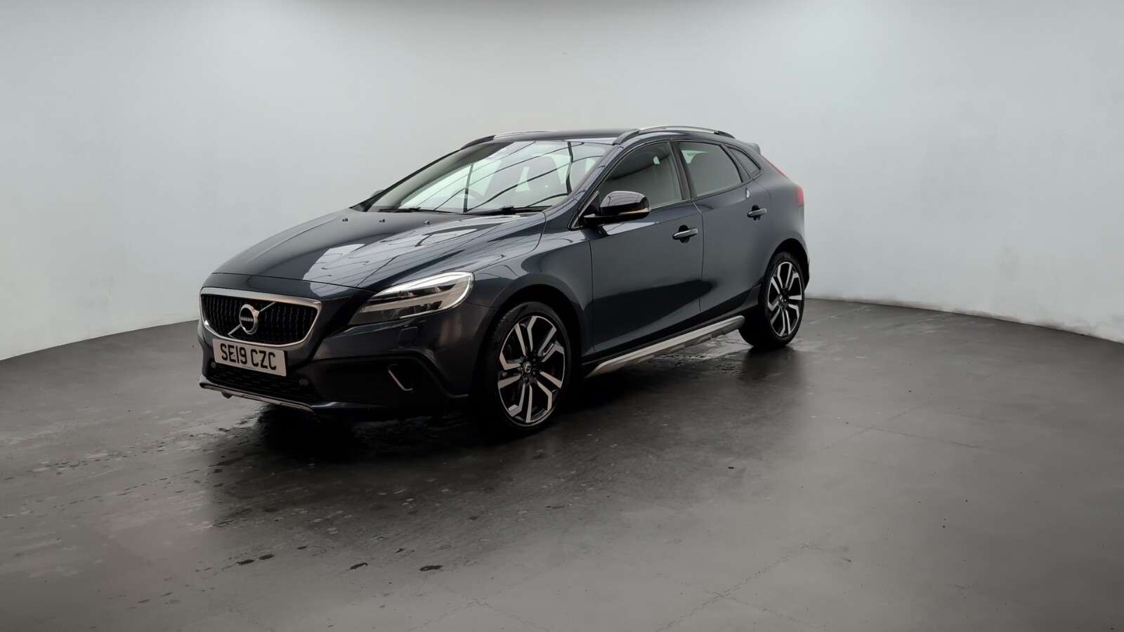 2019 VOLVO V40 CROSS COUNTRY 2019 VOLVO V40 CROSS COUNTRY
