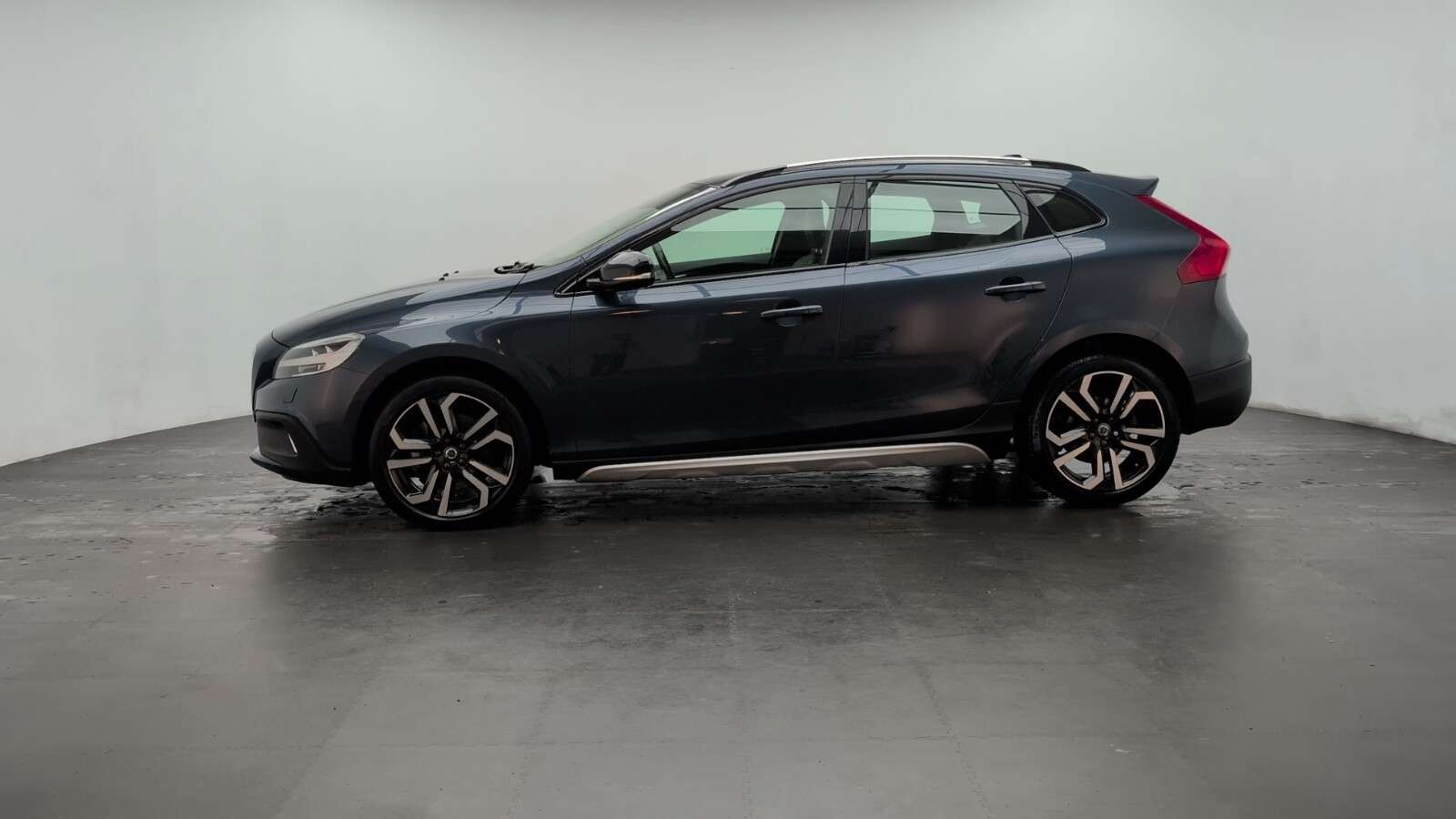 2019 VOLVO V40 CROSS COUNTRY 2019 VOLVO V40 CROSS COUNTRY