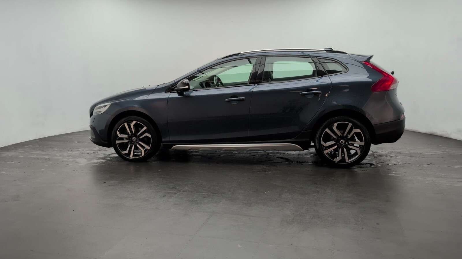 2019 VOLVO V40 CROSS COUNTRY 2019 VOLVO V40 CROSS COUNTRY