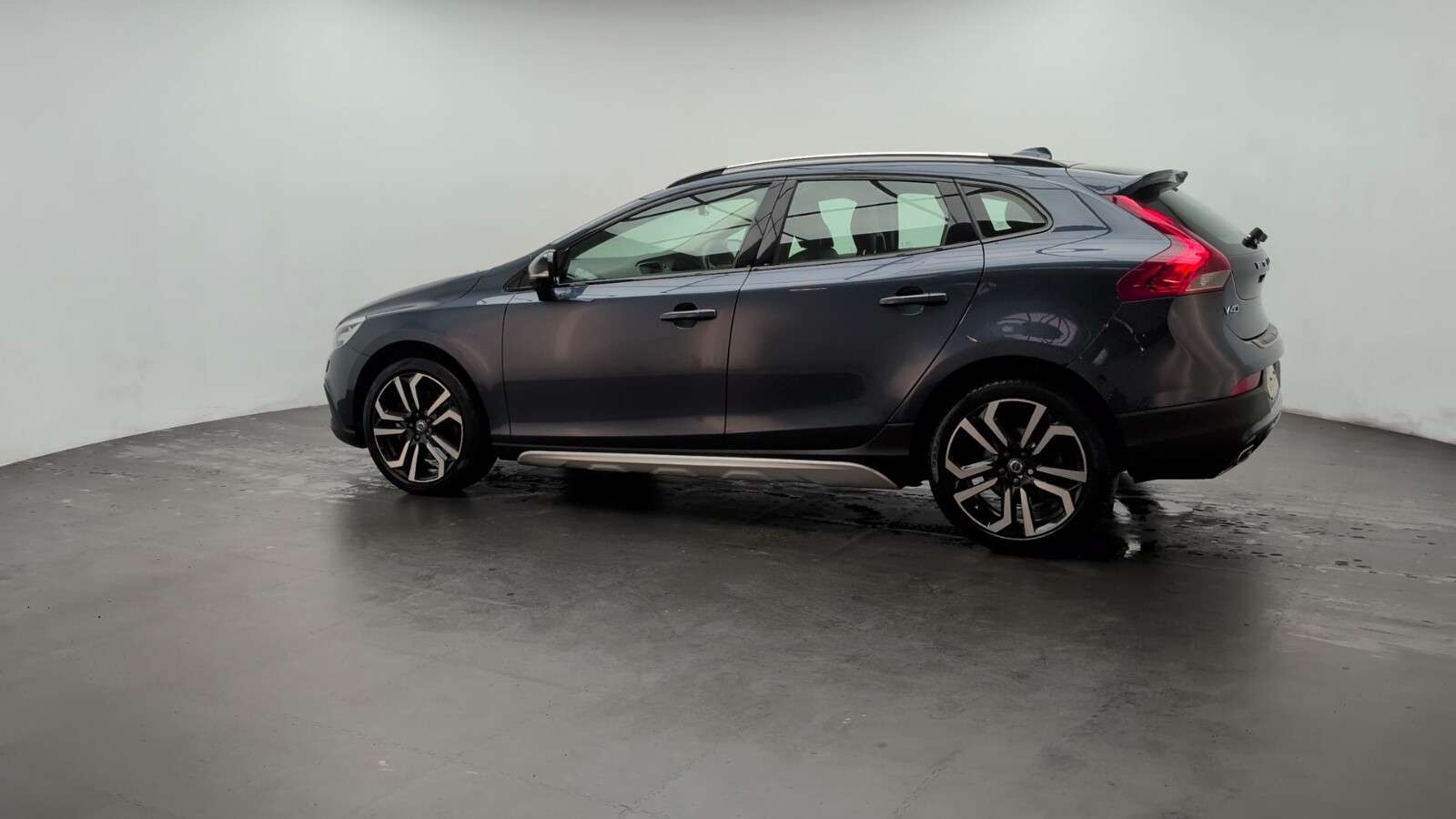 2019 VOLVO V40 CROSS COUNTRY 2019 VOLVO V40 CROSS COUNTRY