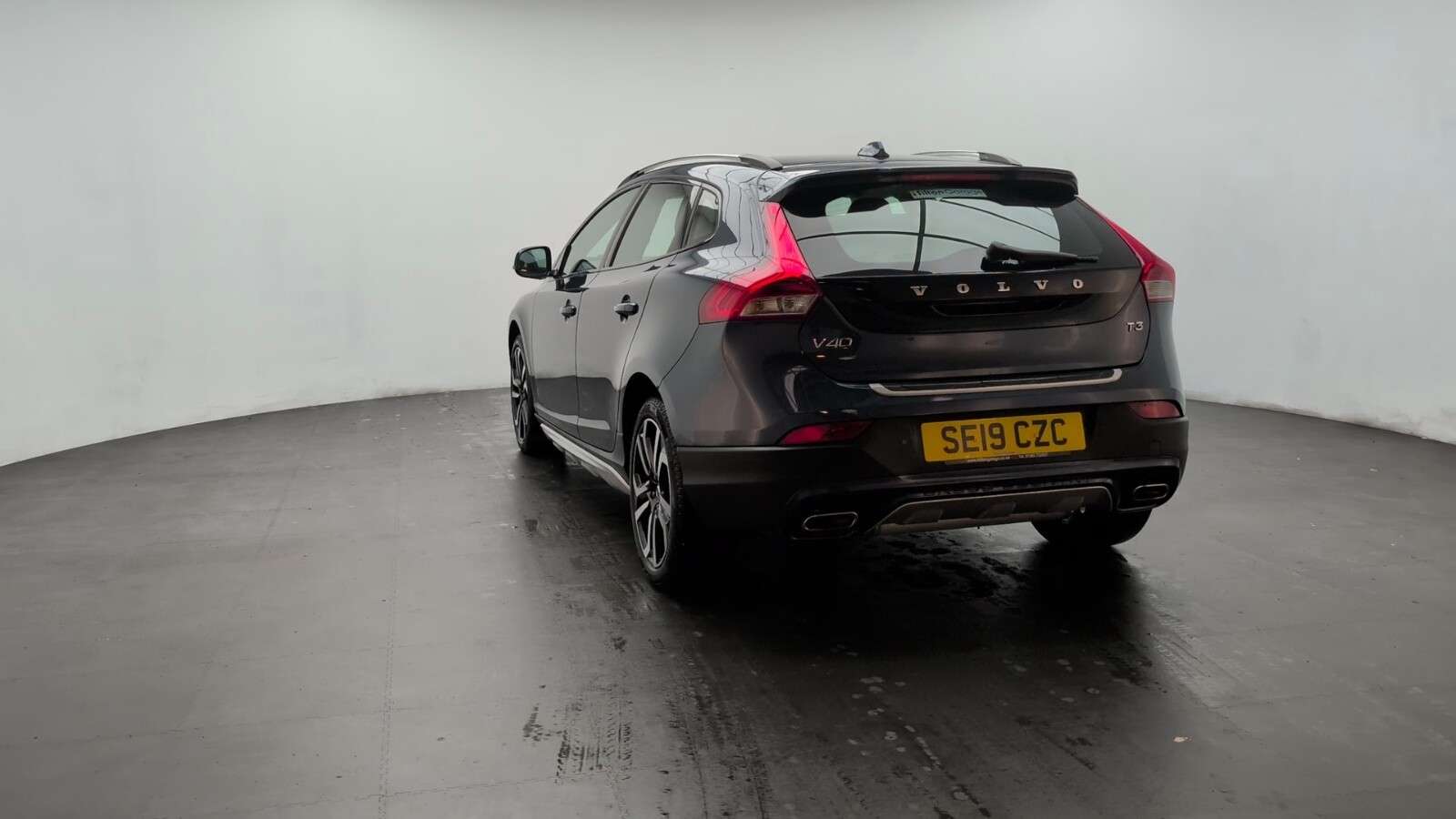 2019 VOLVO V40 CROSS COUNTRY 2019 VOLVO V40 CROSS COUNTRY