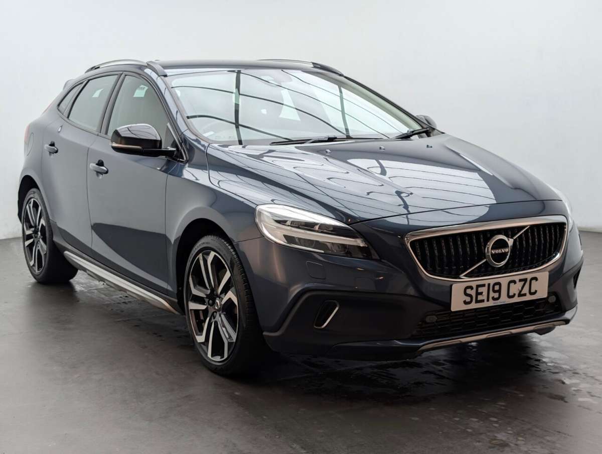 Check out this Volvo V40 Cross Country 2019 Petrol Automatic