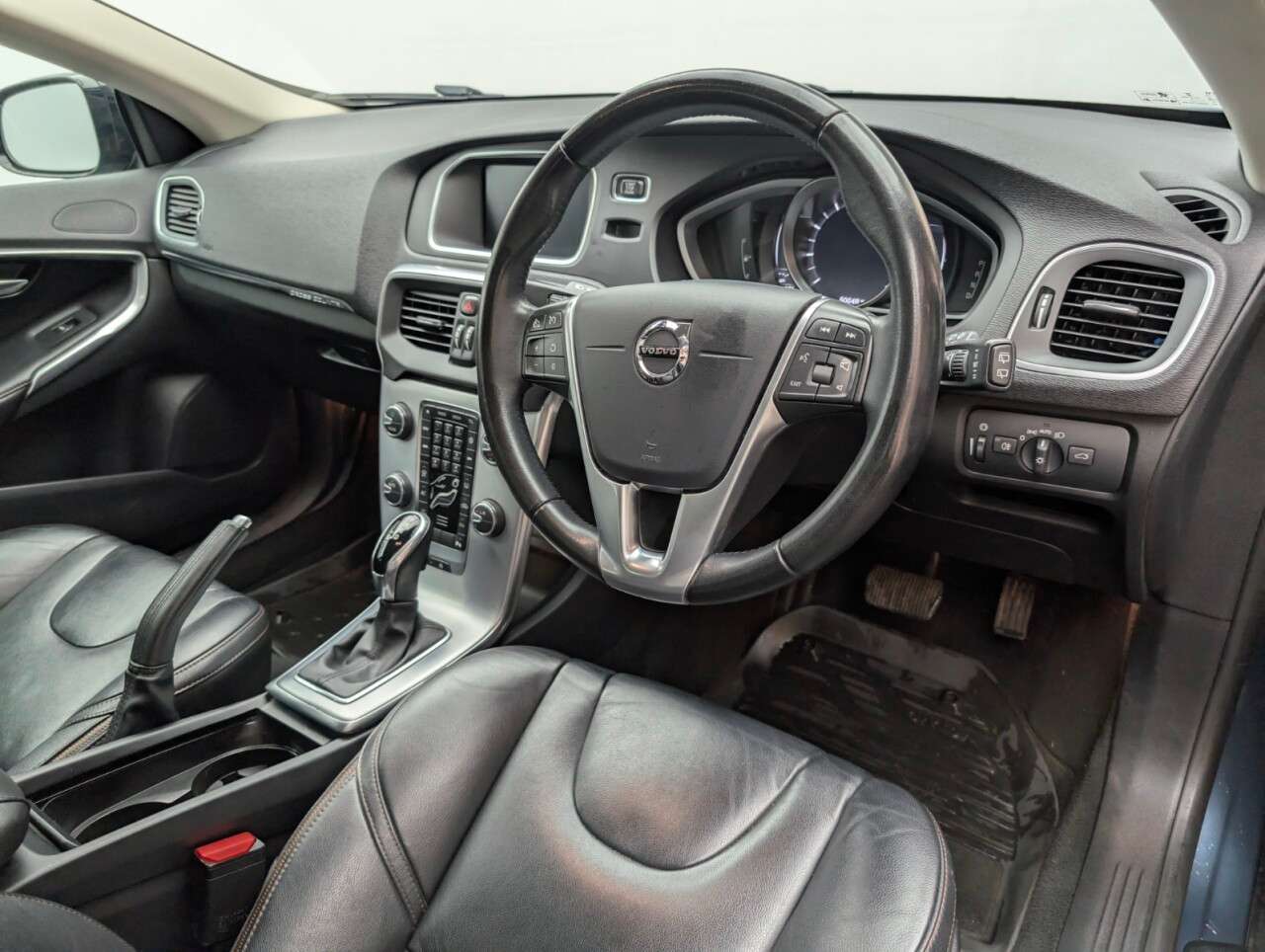 2019 VOLVO V40 CROSS COUNTRY 2019 VOLVO V40 CROSS COUNTRY