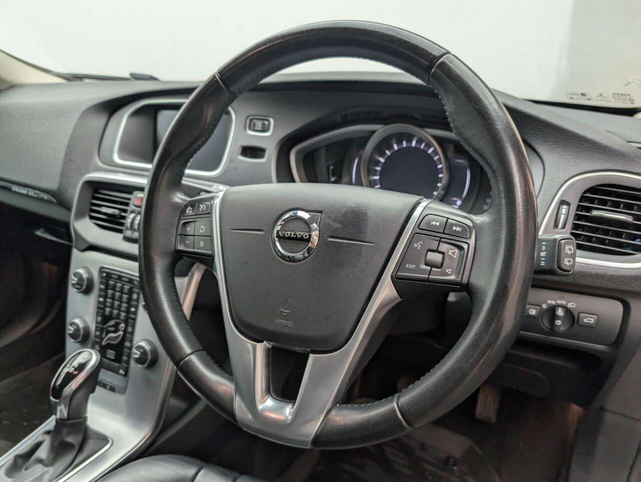 2019 VOLVO V40 CROSS COUNTRY 2019 VOLVO V40 CROSS COUNTRY