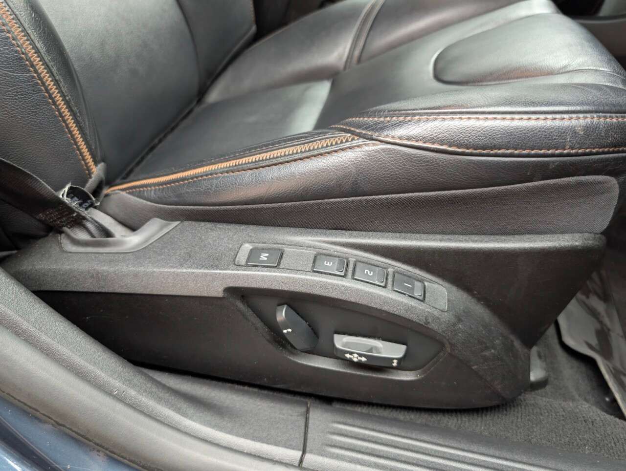 2019 VOLVO V40 CROSS COUNTRY 2019 VOLVO V40 CROSS COUNTRY