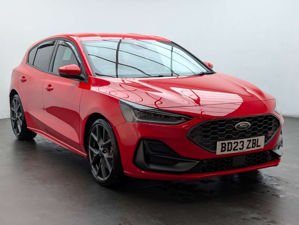 Check out this Ford Focus 2023 Petrol Manual