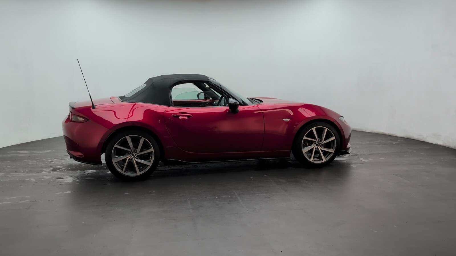 2016 MAZDA MX-5 2016 MAZDA MX-5