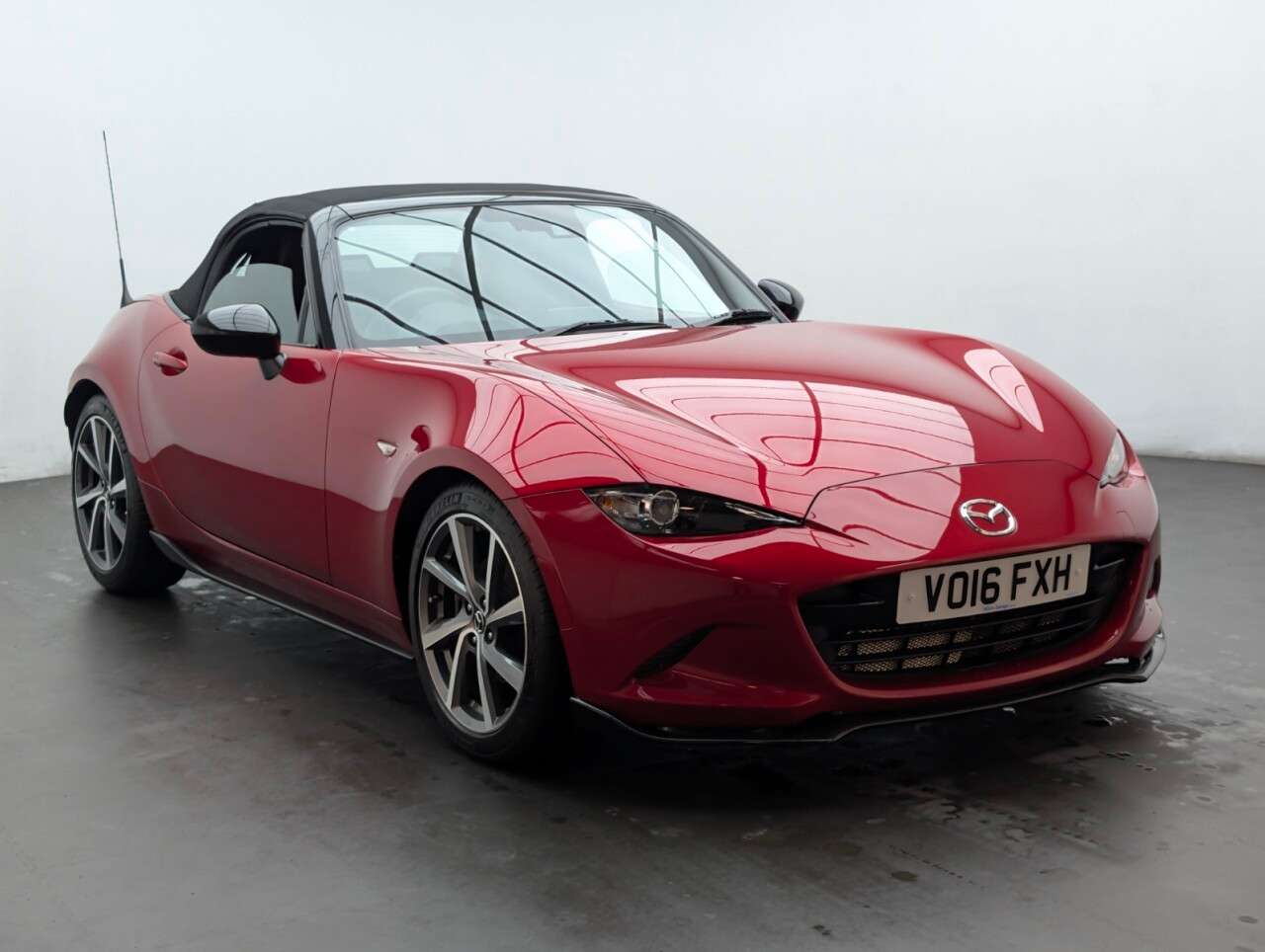 2016 MAZDA MX-5 2016 MAZDA MX-5