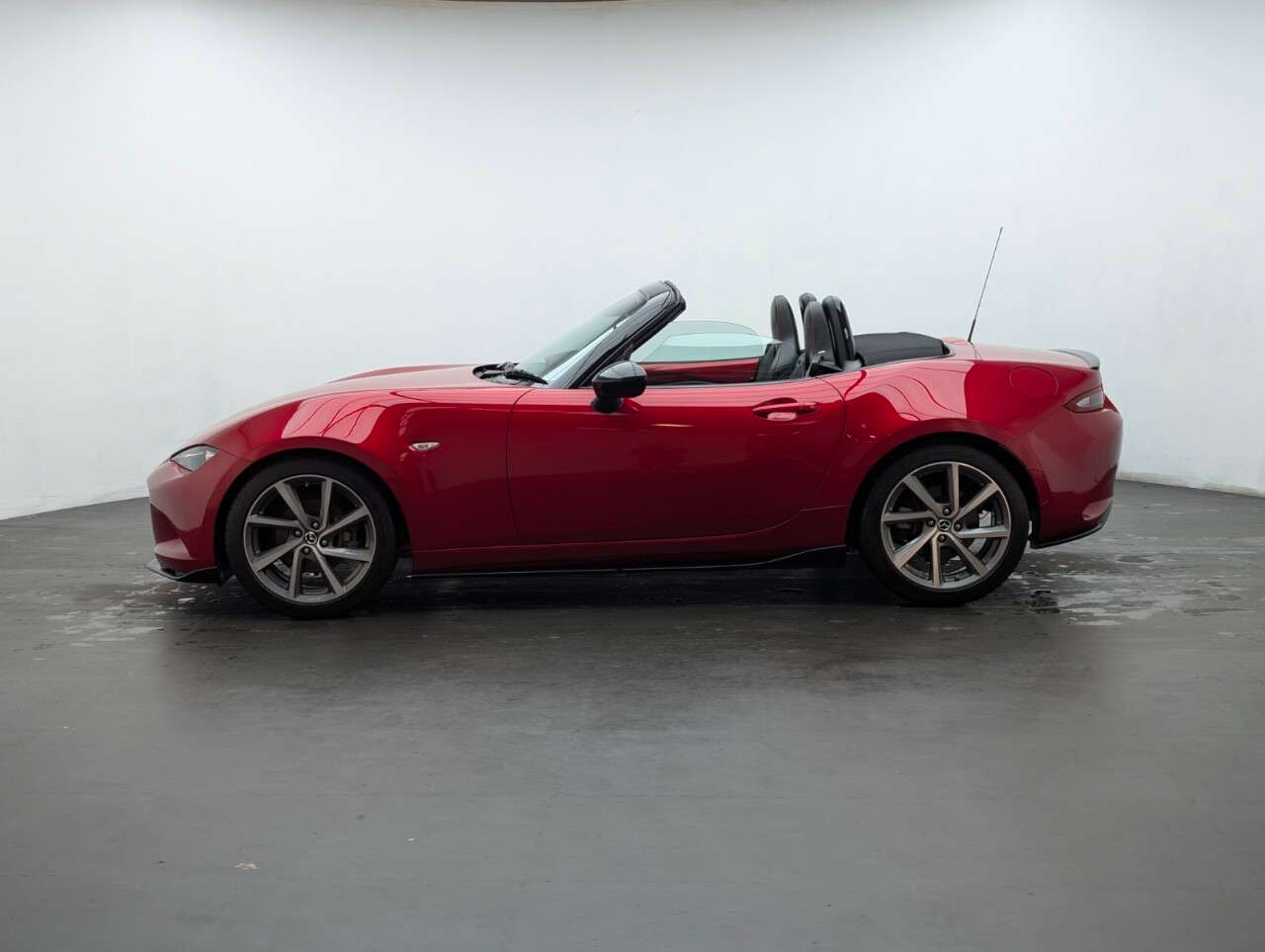 2016 MAZDA MX-5 2016 MAZDA MX-5