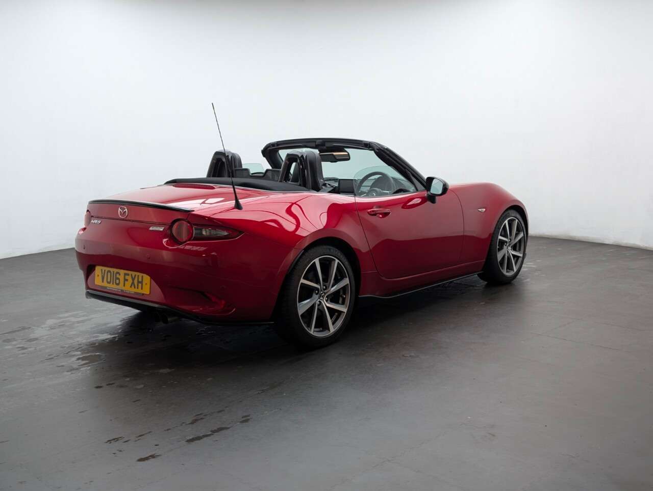 2016 MAZDA MX-5 2016 MAZDA MX-5
