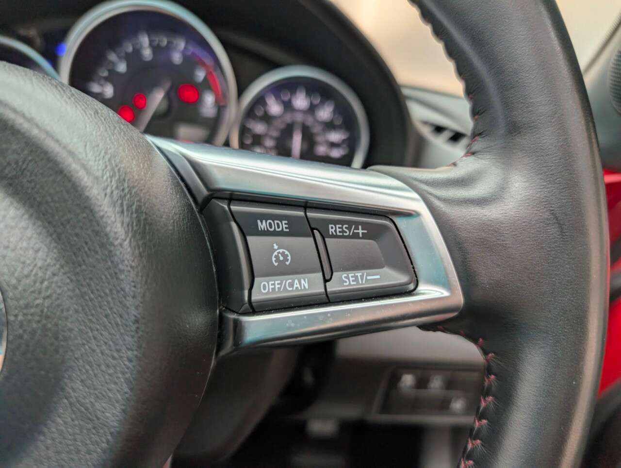 2016 MAZDA MX-5 2016 MAZDA MX-5