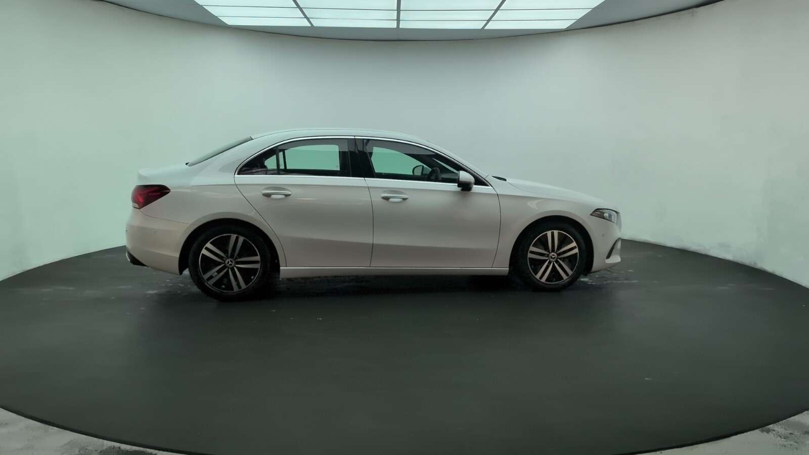 2021 MERCEDES-BENZ A CLASS 2021 MERCEDES-BENZ A CLASS