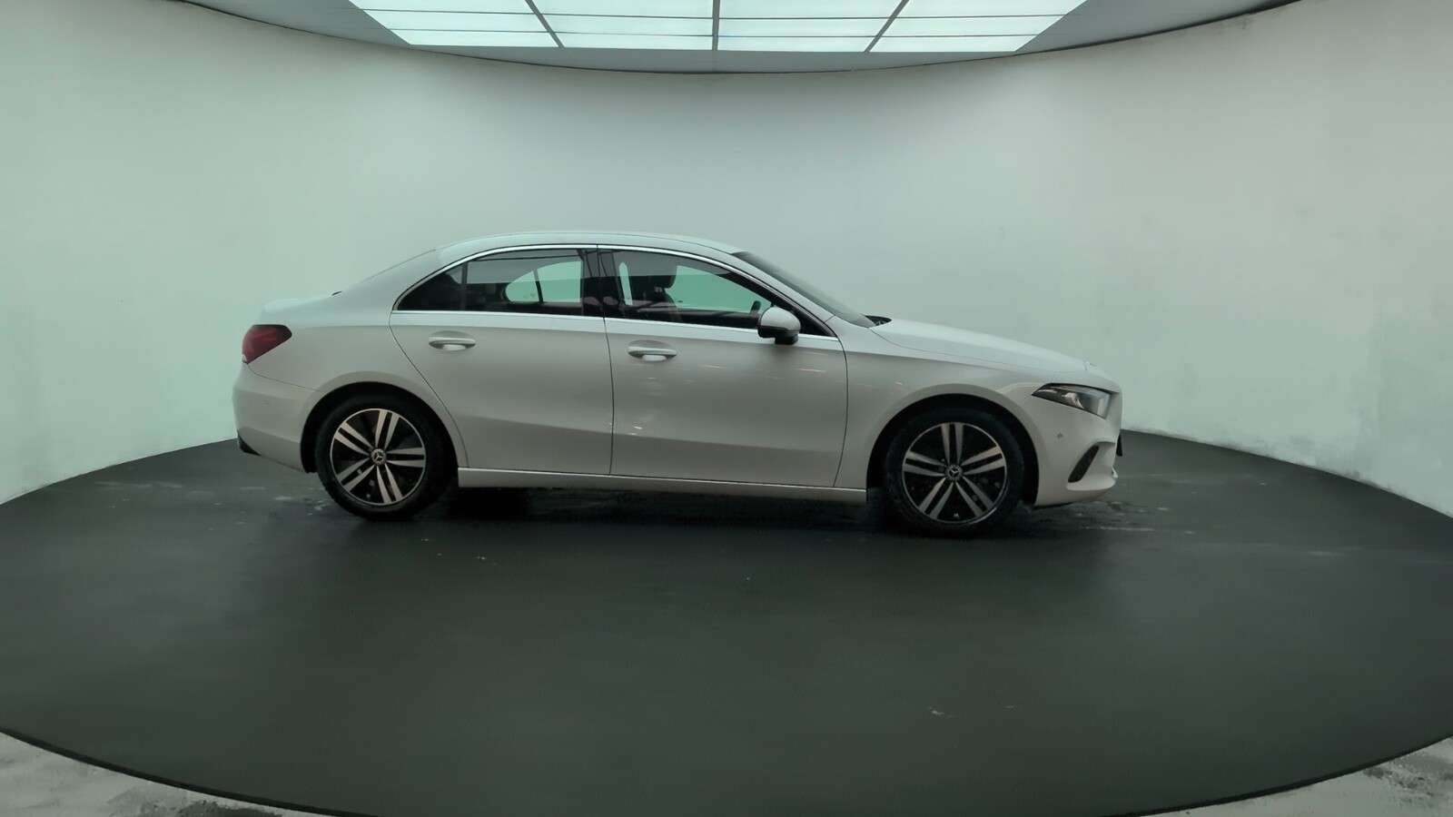 2021 MERCEDES-BENZ A CLASS 2021 MERCEDES-BENZ A CLASS