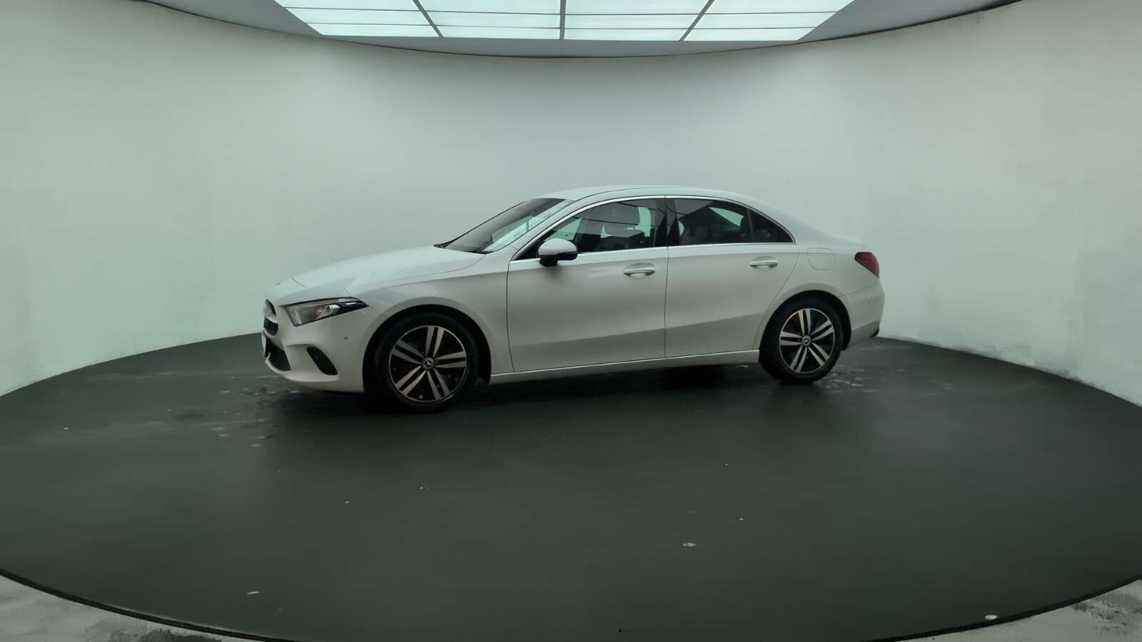 2021 MERCEDES-BENZ A CLASS 2021 MERCEDES-BENZ A CLASS