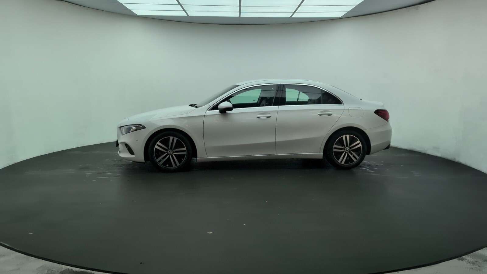 2021 MERCEDES-BENZ A CLASS 2021 MERCEDES-BENZ A CLASS