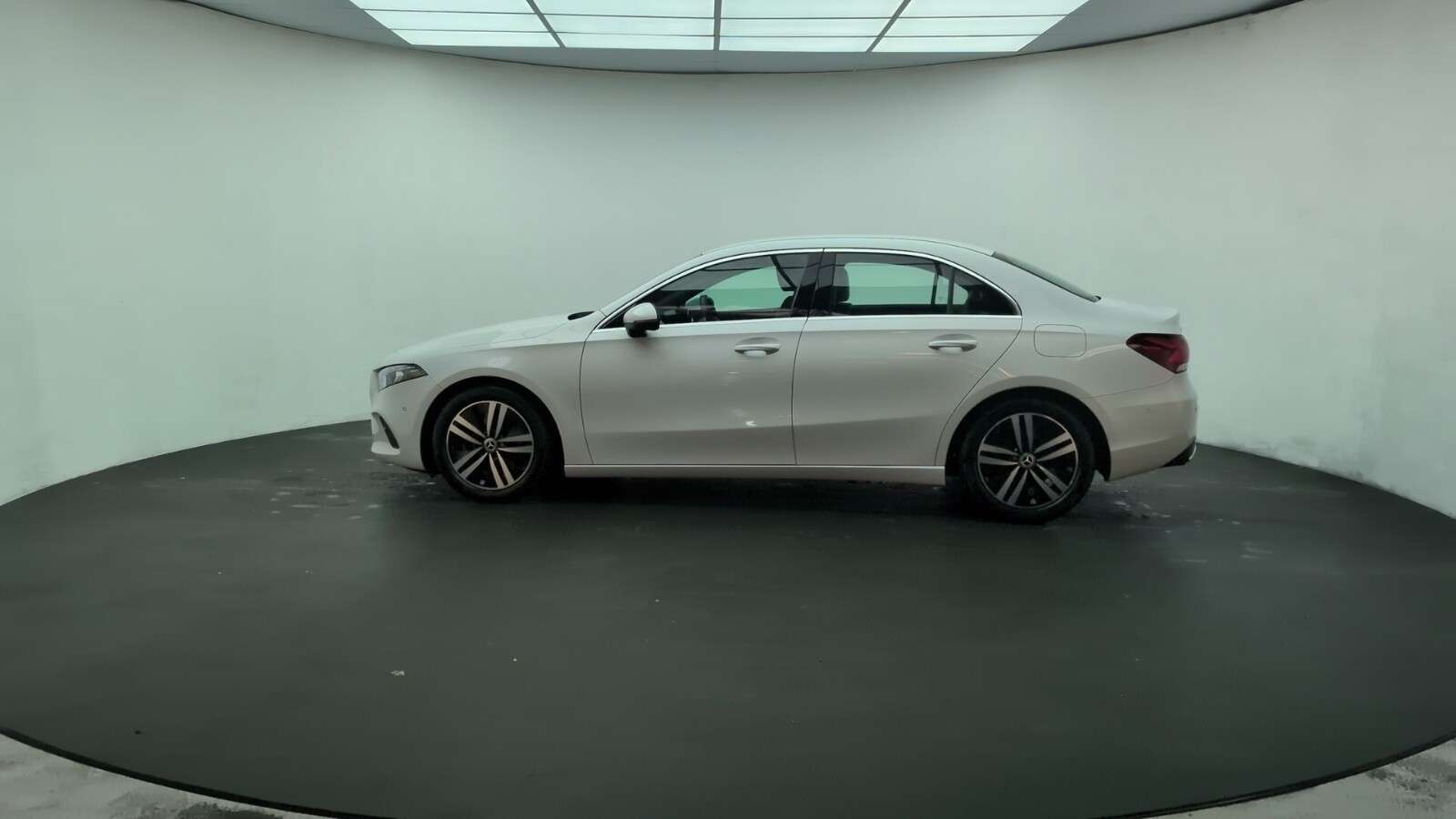 2021 MERCEDES-BENZ A CLASS 2021 MERCEDES-BENZ A CLASS