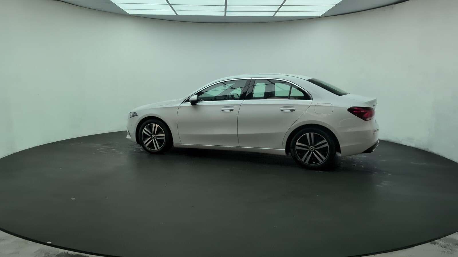 2021 MERCEDES-BENZ A CLASS 2021 MERCEDES-BENZ A CLASS