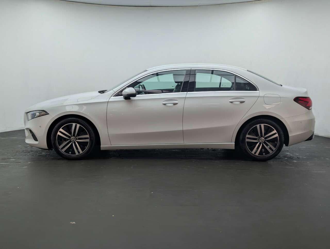 2021 MERCEDES-BENZ A CLASS 2021 MERCEDES-BENZ A CLASS