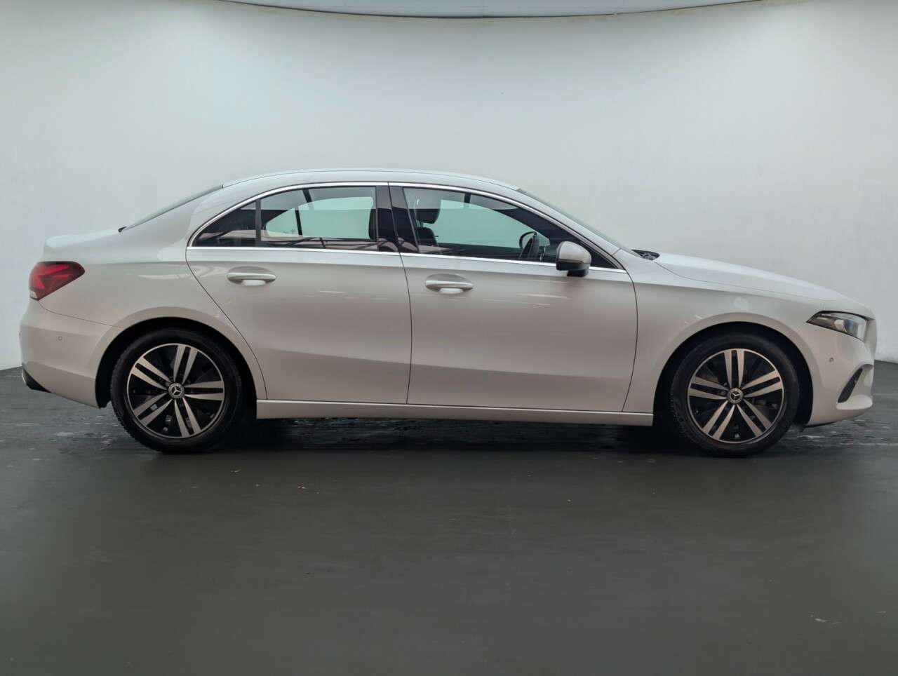 2021 MERCEDES-BENZ A CLASS 2021 MERCEDES-BENZ A CLASS