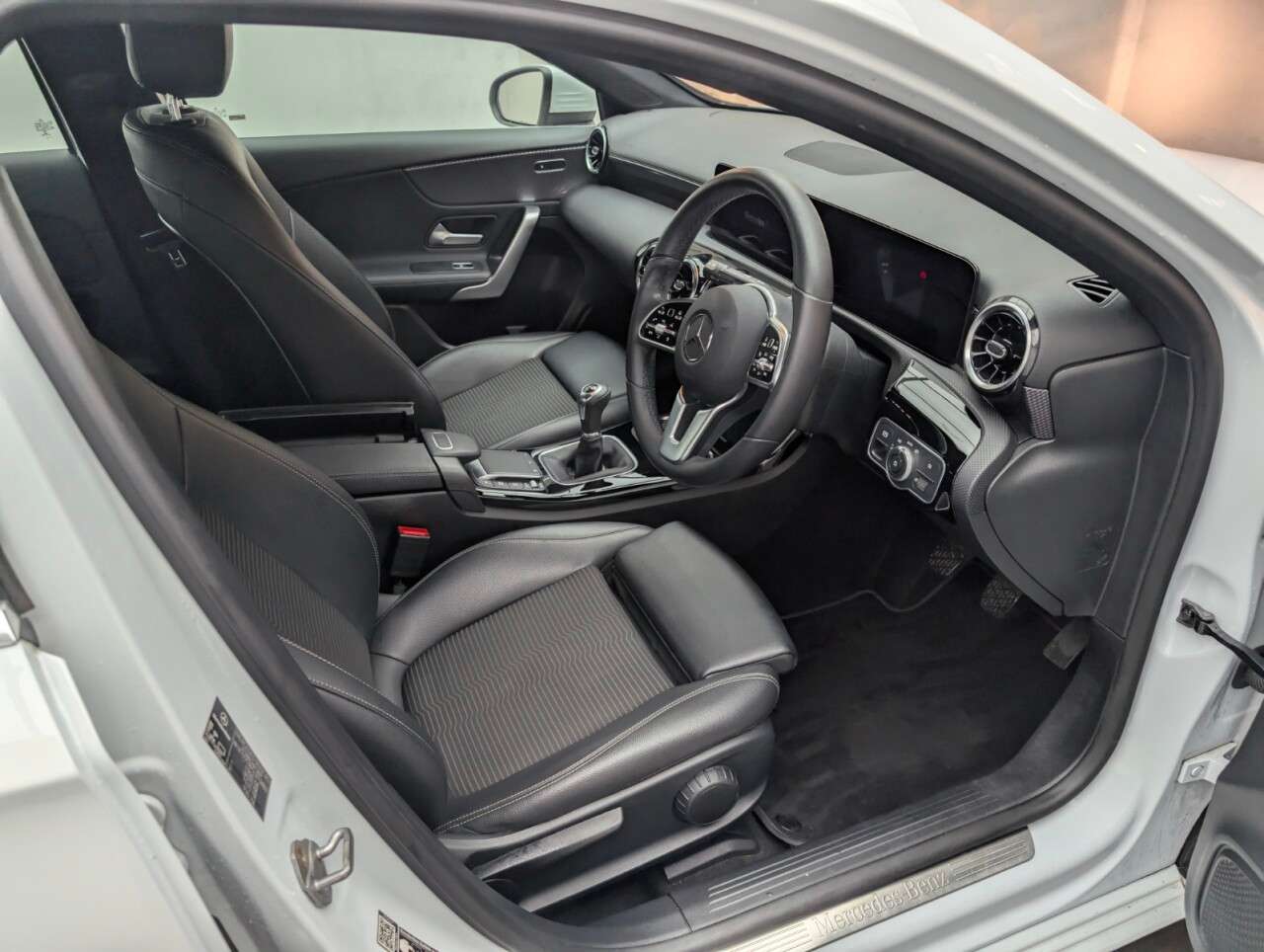 2021 MERCEDES-BENZ A CLASS 2021 MERCEDES-BENZ A CLASS