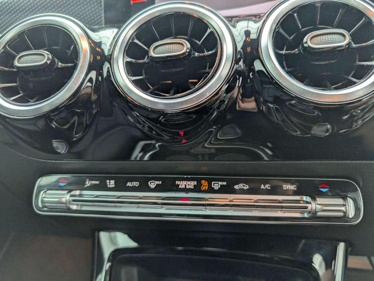 2021 MERCEDES-BENZ A CLASS 2021 MERCEDES-BENZ A CLASS