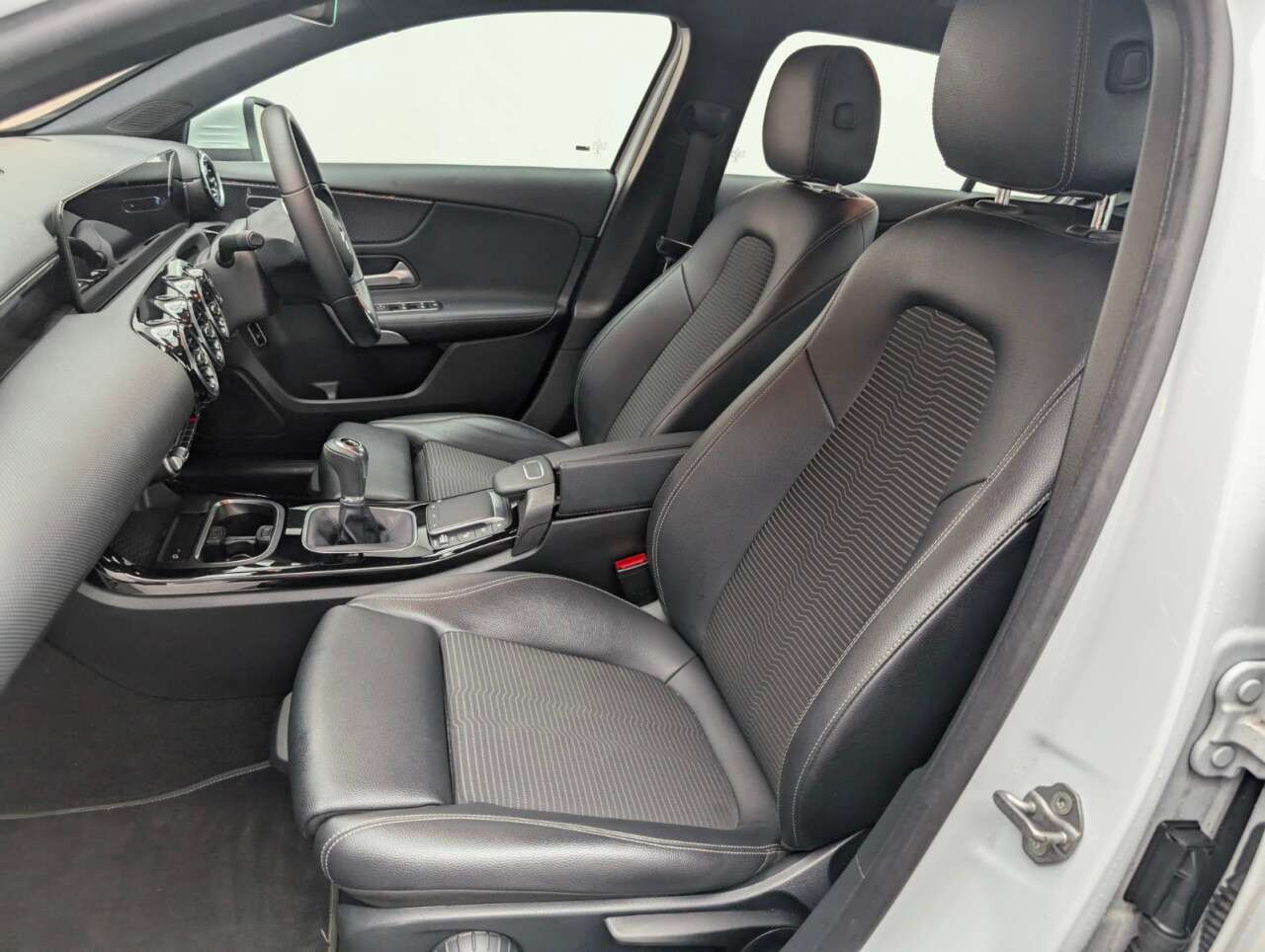 2021 MERCEDES-BENZ A CLASS 2021 MERCEDES-BENZ A CLASS