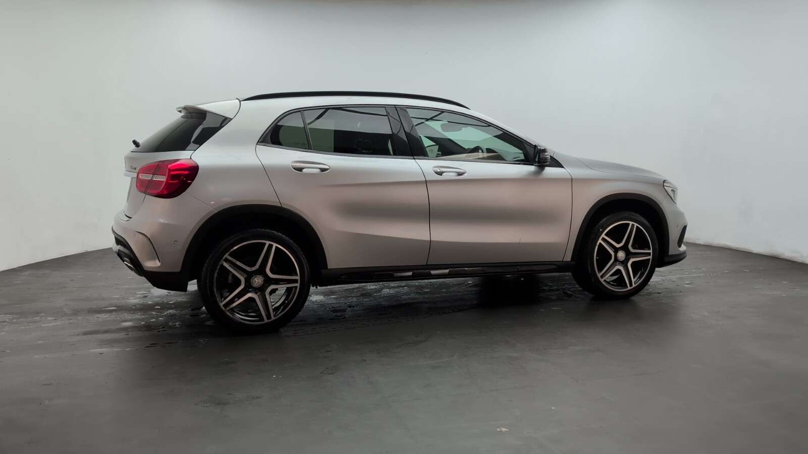 2016 MERCEDES-BENZ 180 2016 MERCEDES-BENZ 180