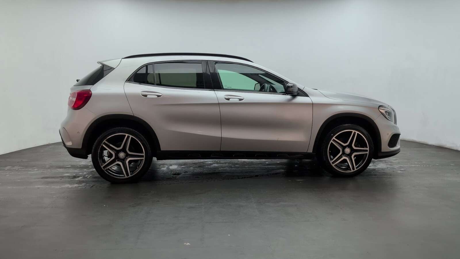 2016 MERCEDES-BENZ 180 2016 MERCEDES-BENZ 180