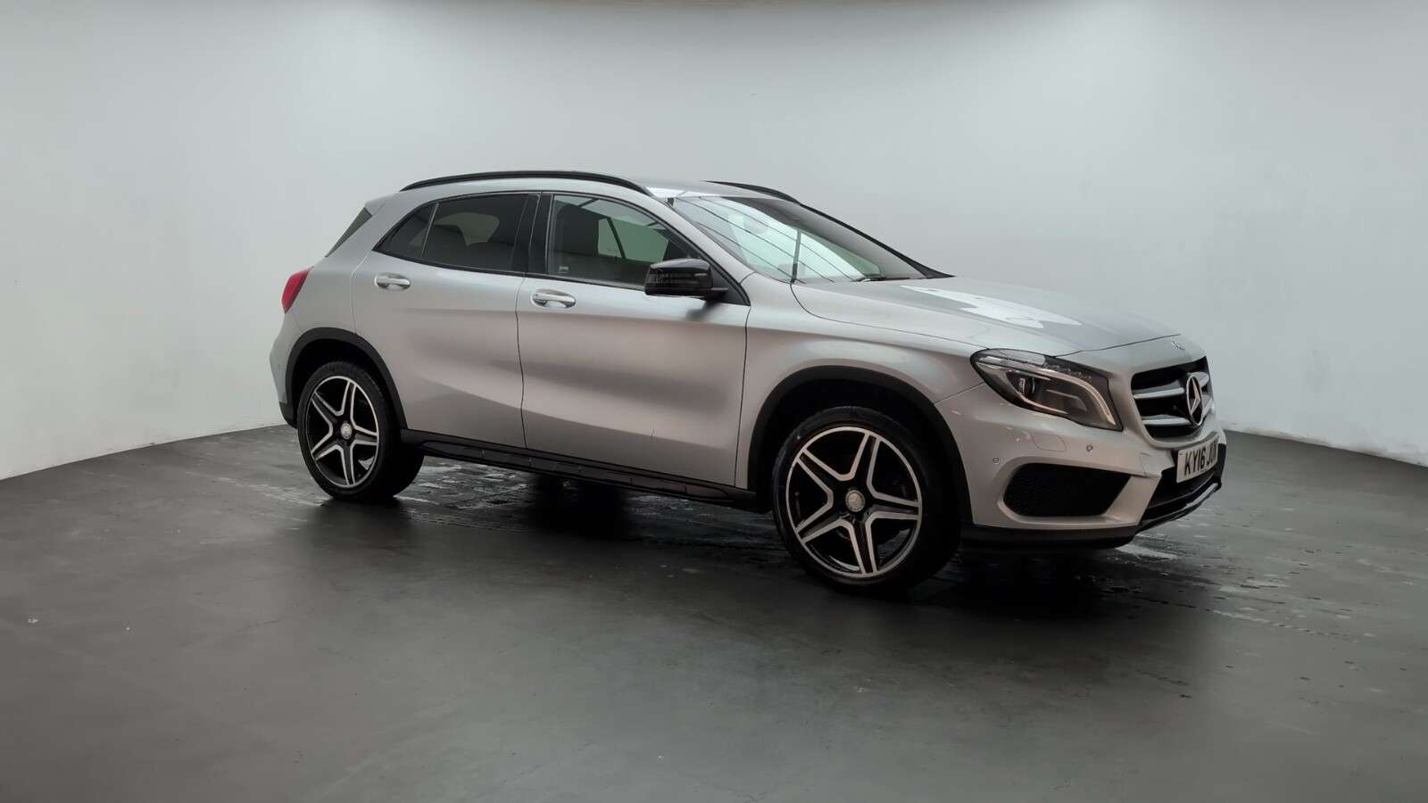 2016 MERCEDES-BENZ 180 2016 MERCEDES-BENZ 180
