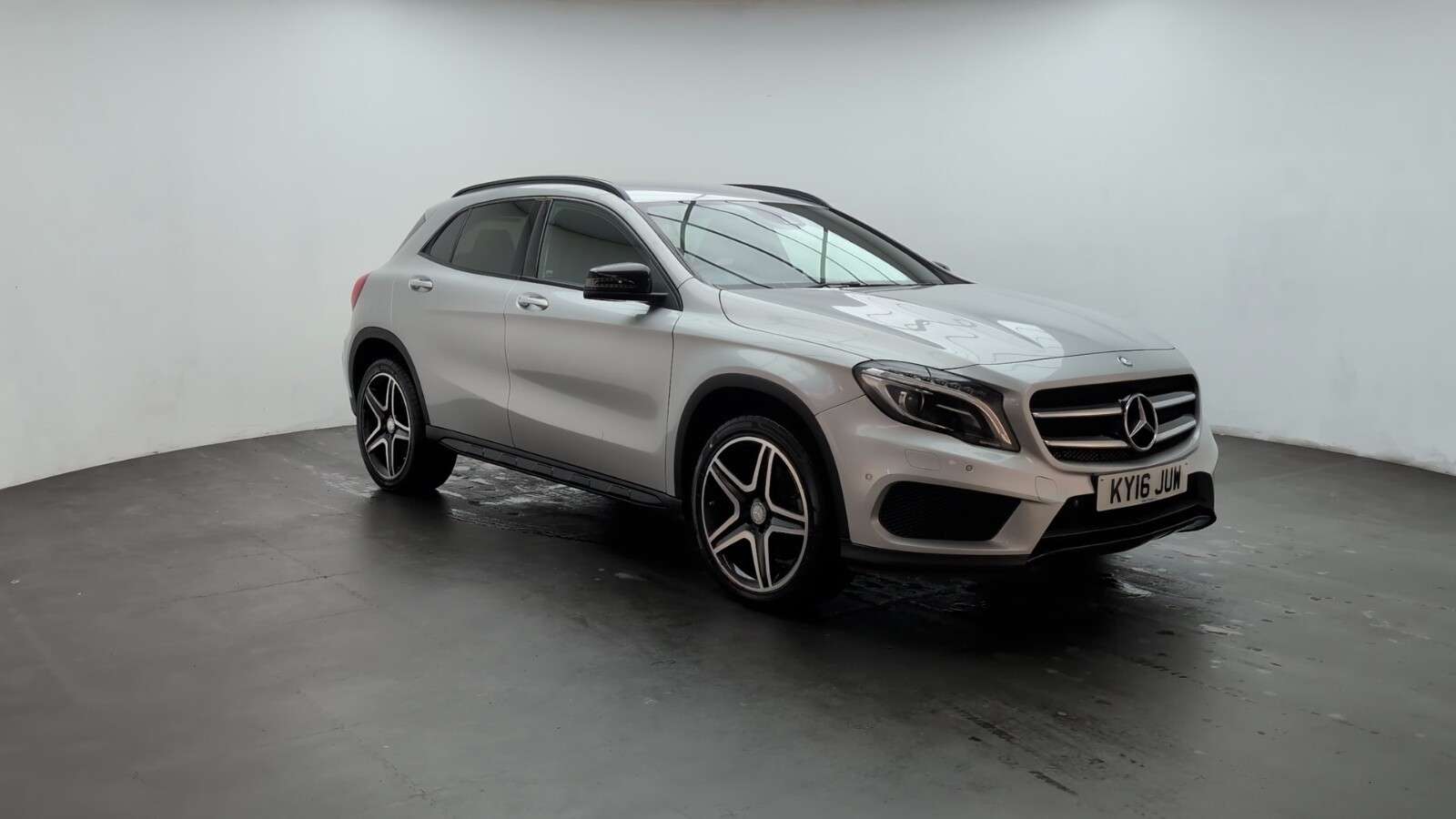 2016 MERCEDES-BENZ 180 2016 MERCEDES-BENZ 180