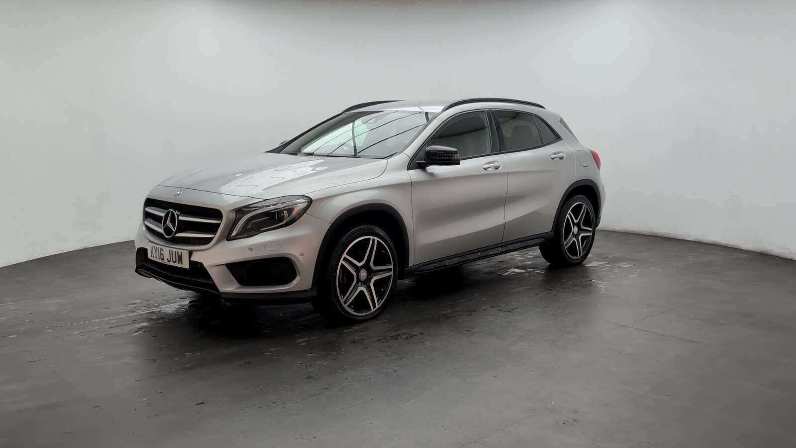 2016 MERCEDES-BENZ 180 2016 MERCEDES-BENZ 180
