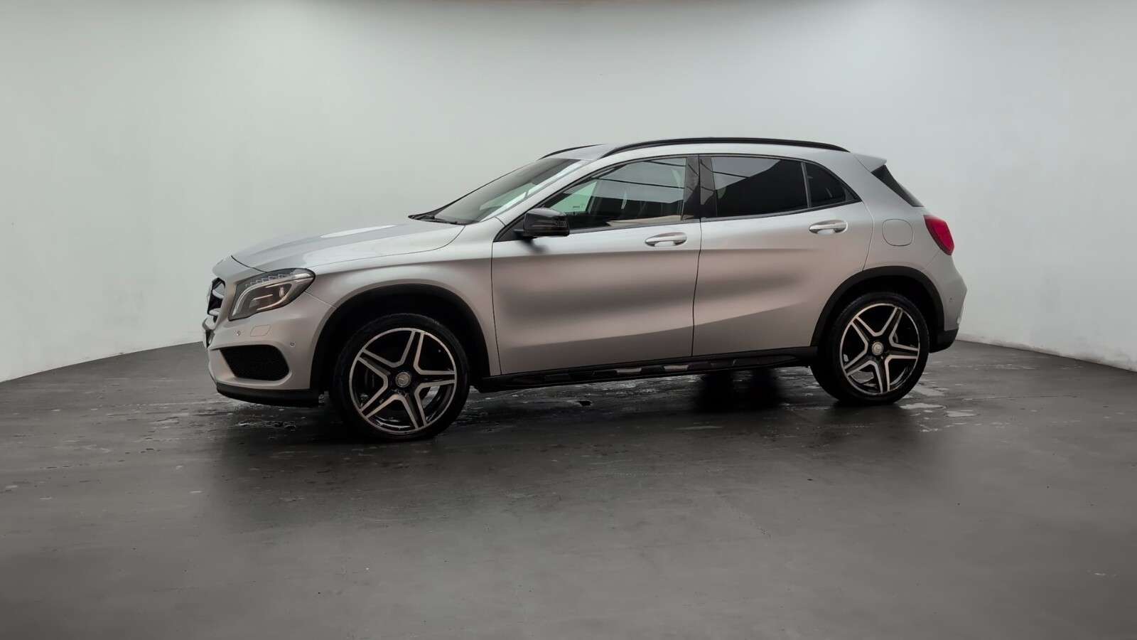 2016 MERCEDES-BENZ 180 2016 MERCEDES-BENZ 180