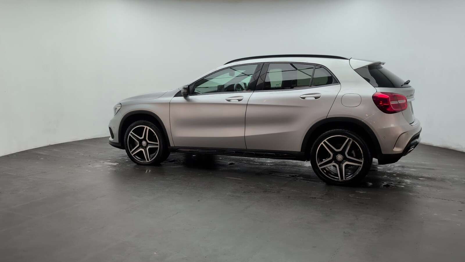 2016 MERCEDES-BENZ 180 2016 MERCEDES-BENZ 180