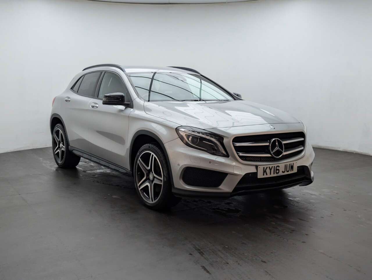 2016 MERCEDES-BENZ 180 2016 MERCEDES-BENZ 180