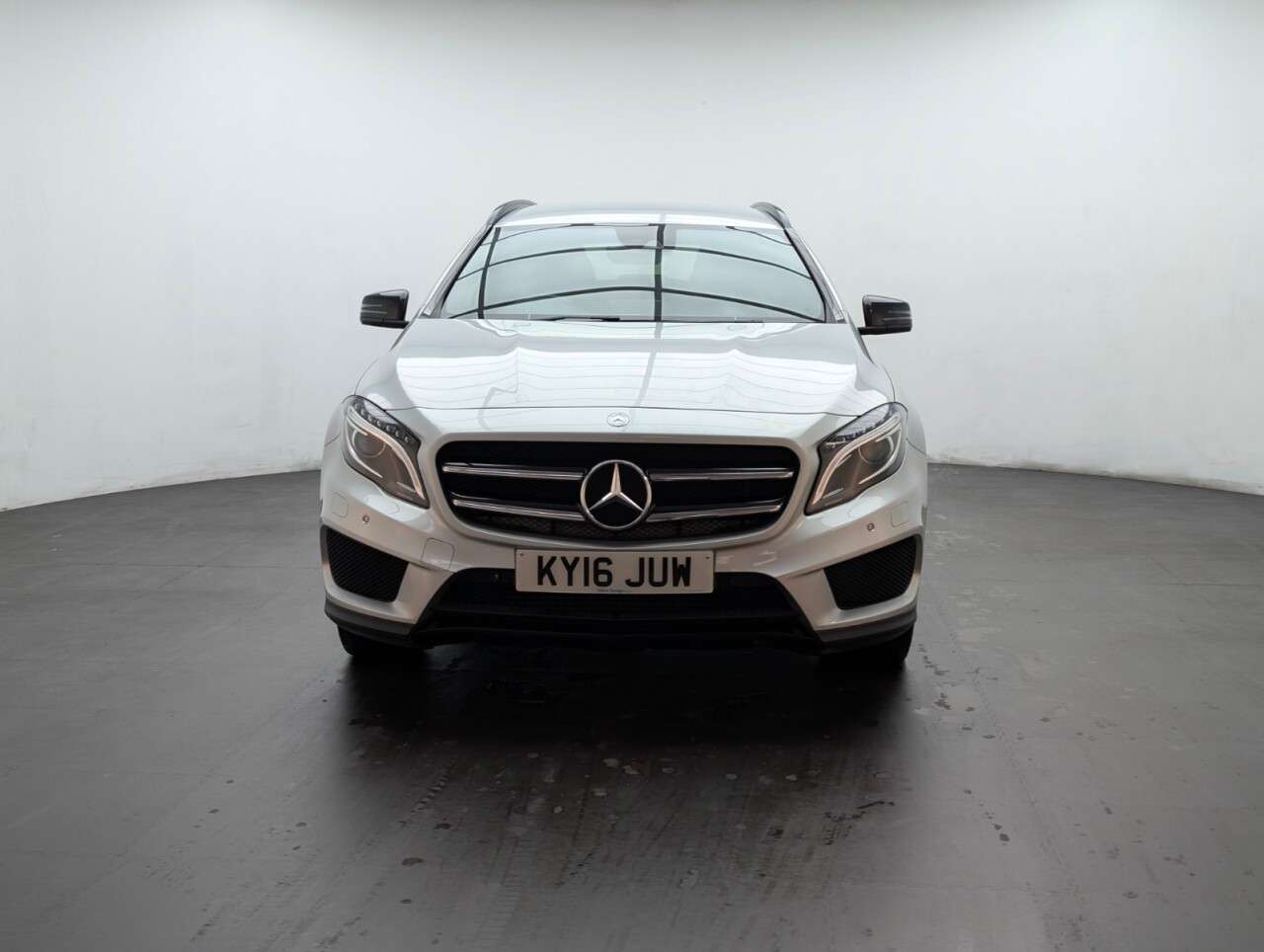 2016 MERCEDES-BENZ 180 2016 MERCEDES-BENZ 180