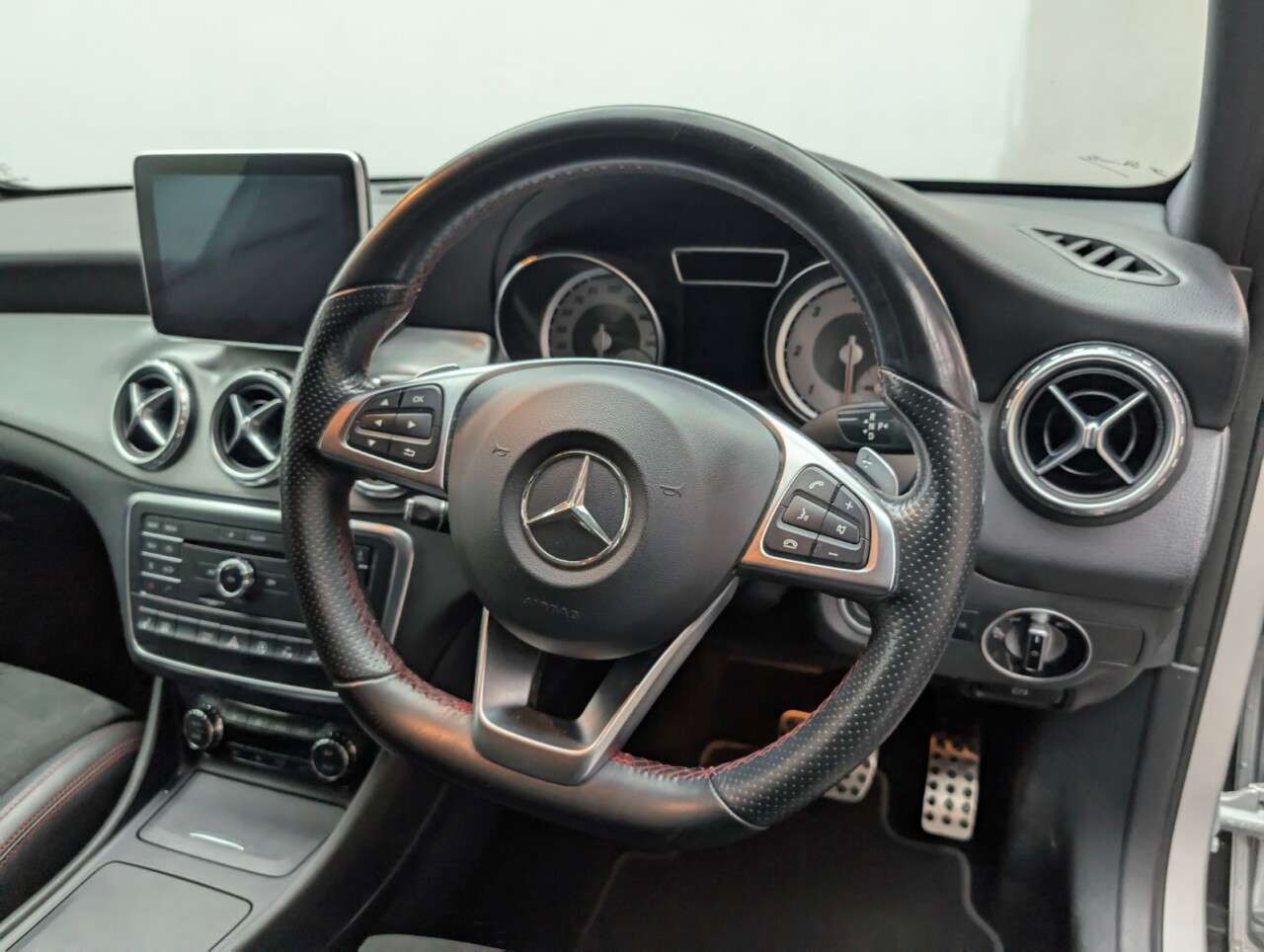 2016 MERCEDES-BENZ 180 2016 MERCEDES-BENZ 180