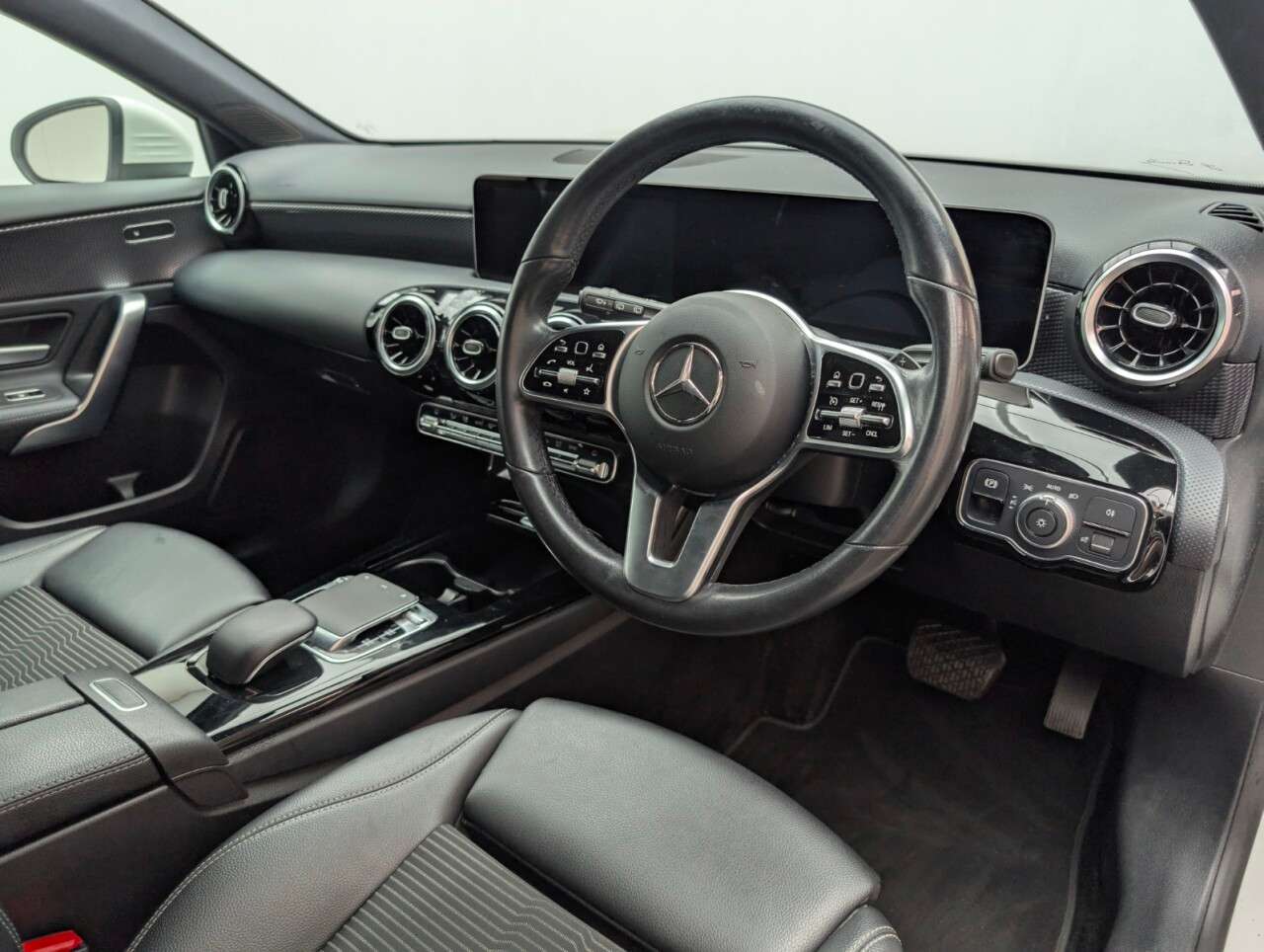 2019 MERCEDES A-CLASS 2019 MERCEDES A-CLASS