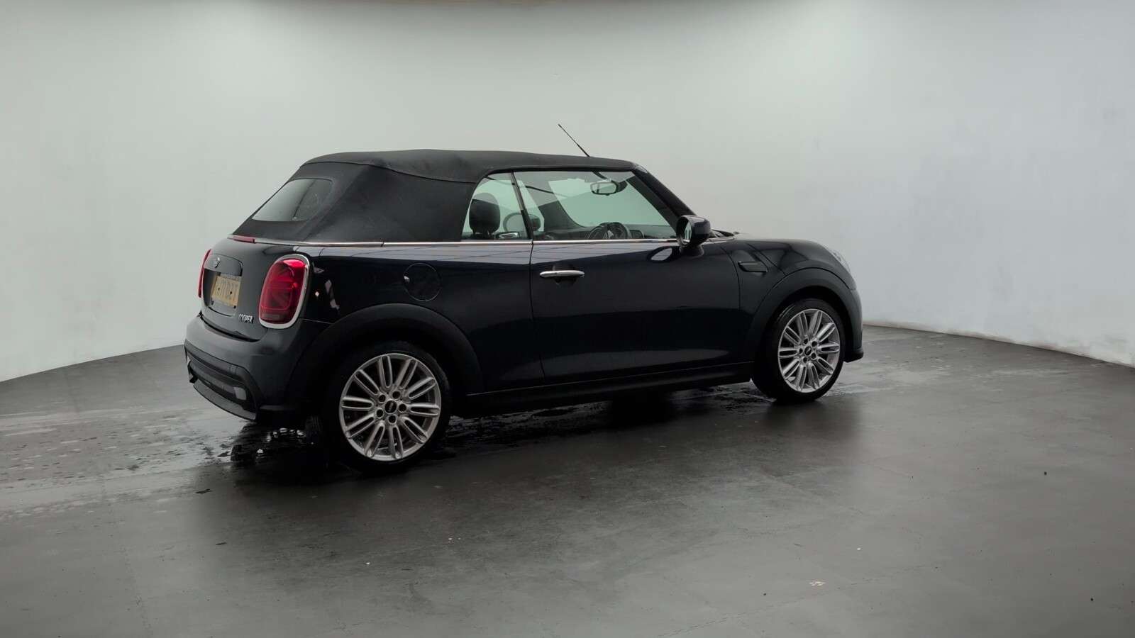 2021 MINI CONVERTIBLE 2021 MINI CONVERTIBLE
