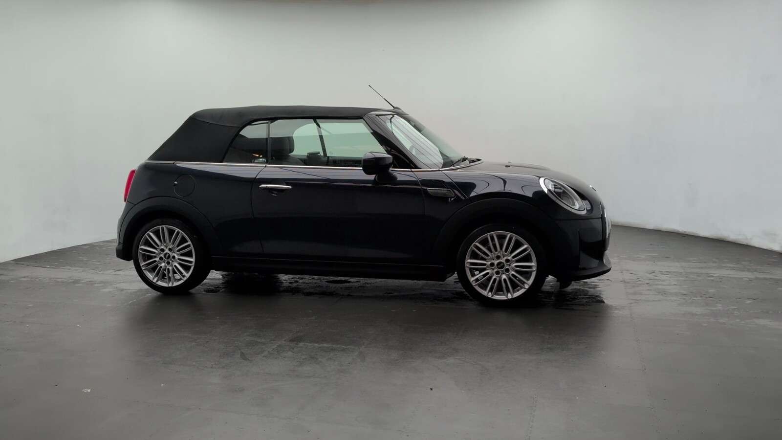 2021 MINI CONVERTIBLE 2021 MINI CONVERTIBLE