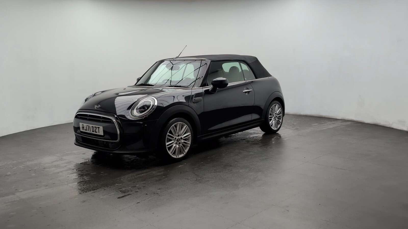 2021 MINI CONVERTIBLE 2021 MINI CONVERTIBLE