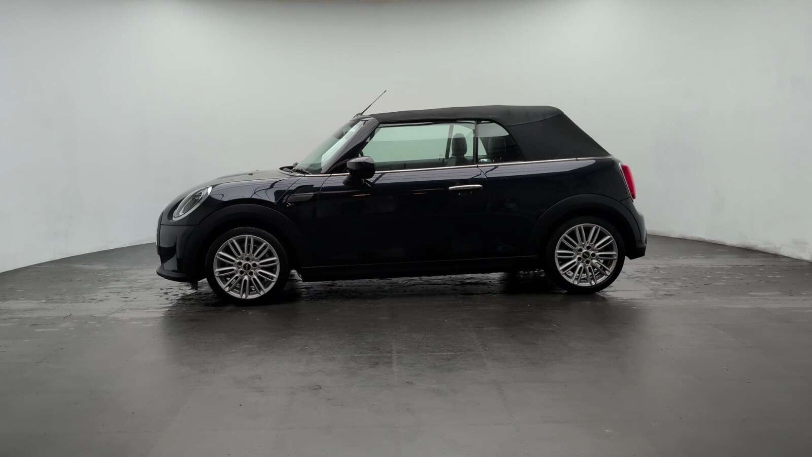 2021 MINI CONVERTIBLE 2021 MINI CONVERTIBLE