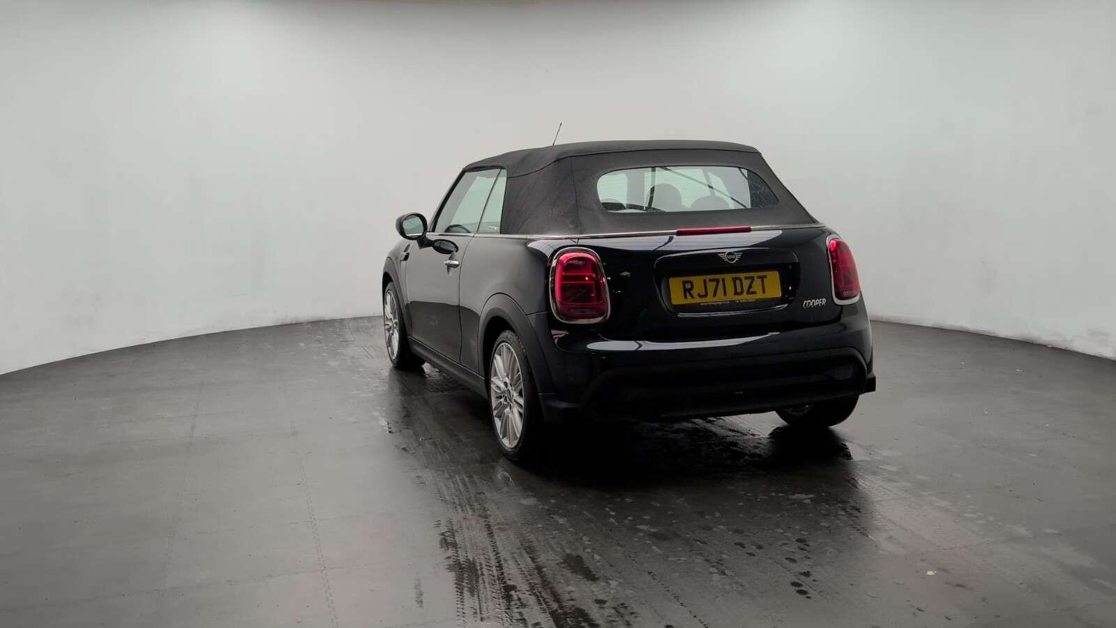 2021 MINI CONVERTIBLE 2021 MINI CONVERTIBLE