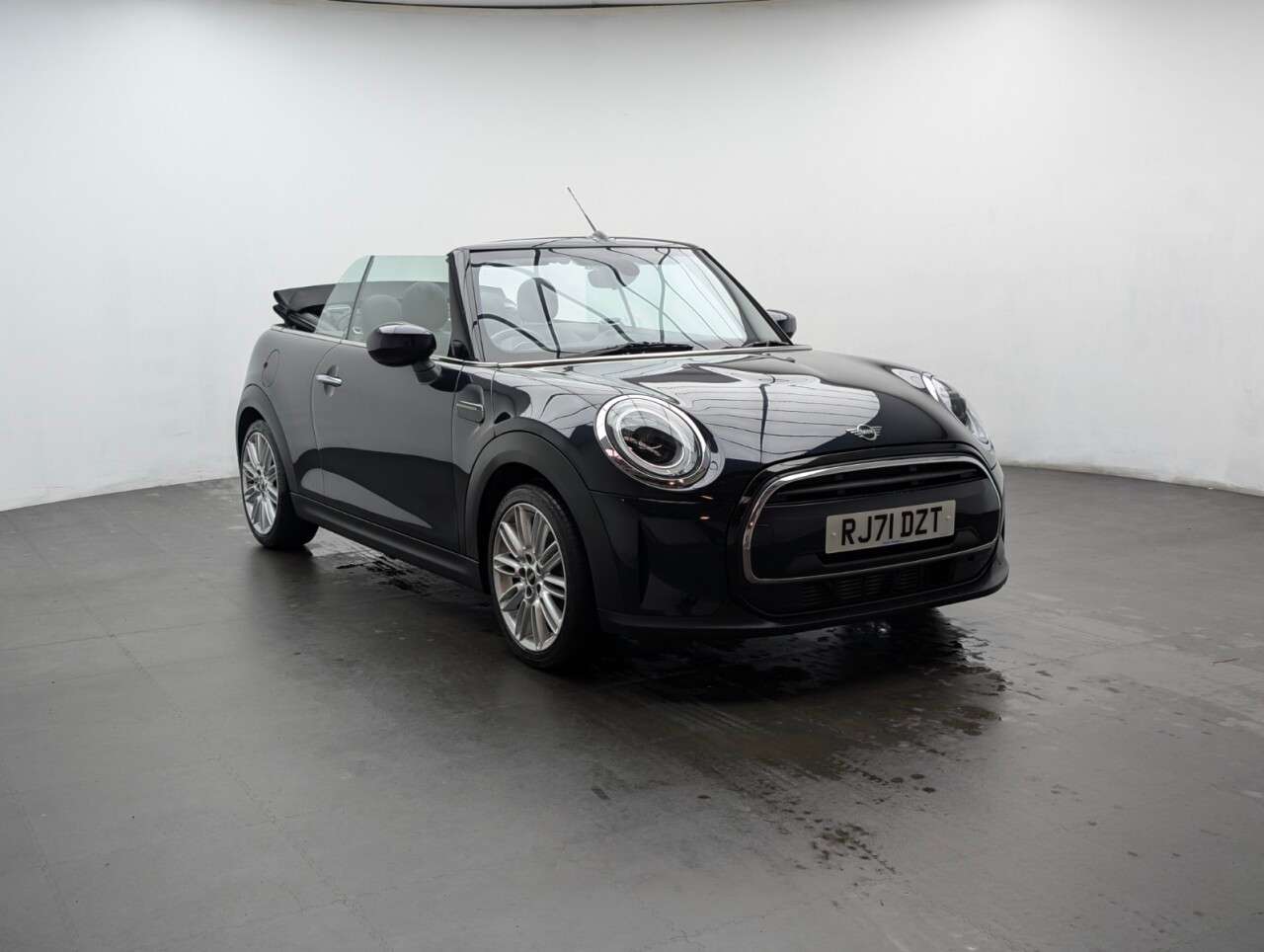 2021 MINI CONVERTIBLE 2021 MINI CONVERTIBLE