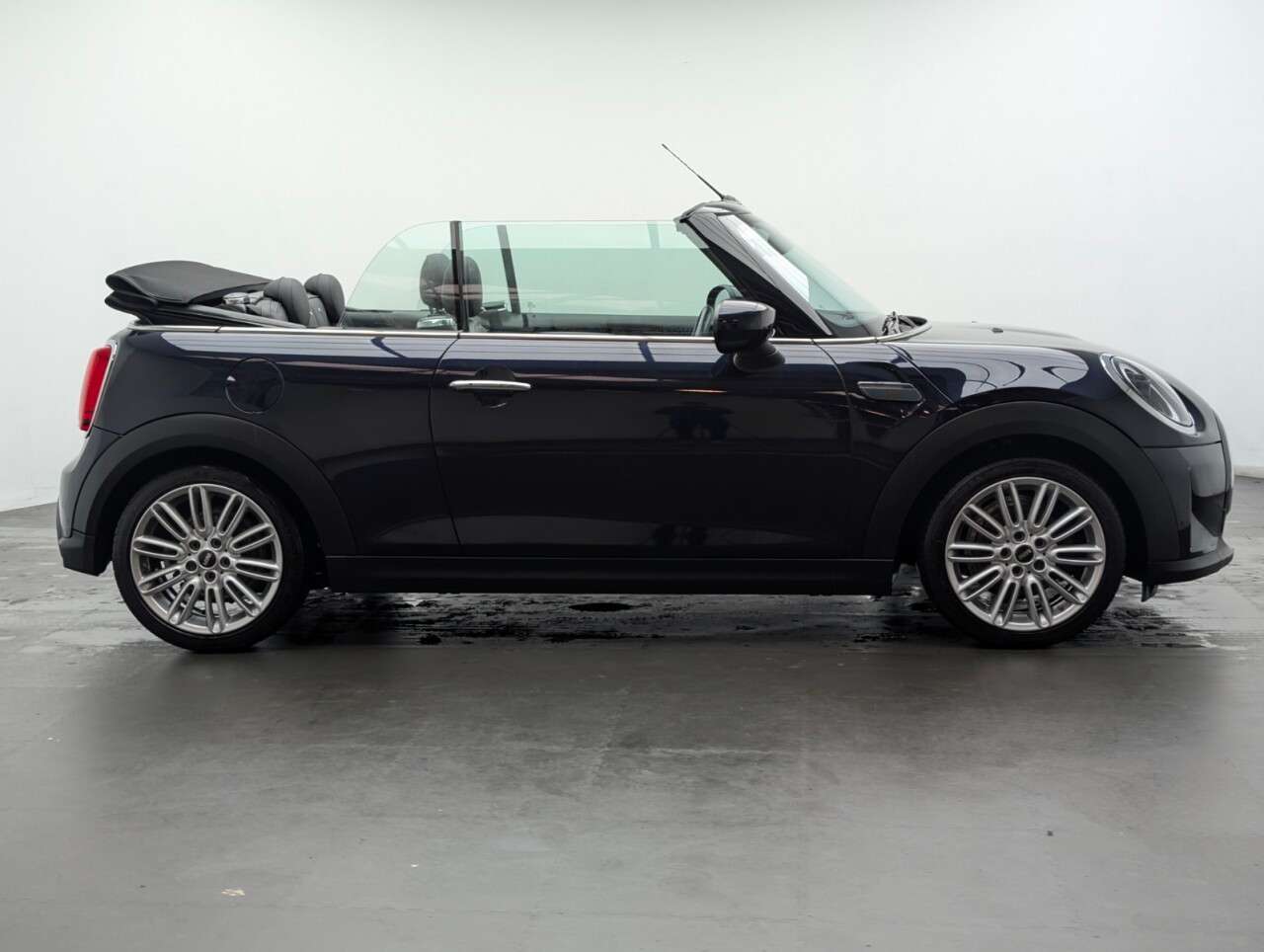 2021 MINI CONVERTIBLE 2021 MINI CONVERTIBLE