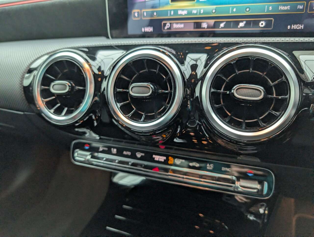 2020 MERCEDES A-CLASS 2020 MERCEDES A-CLASS