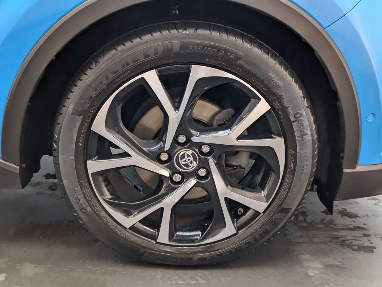 2018 TOYOTA C-HR 2018 TOYOTA C-HR