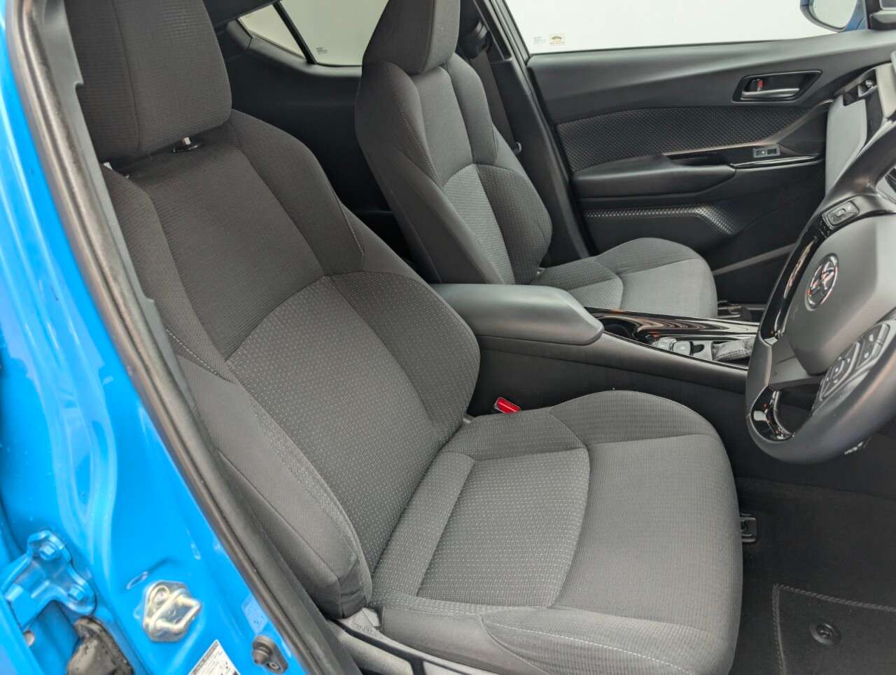 2018 TOYOTA C-HR 2018 TOYOTA C-HR